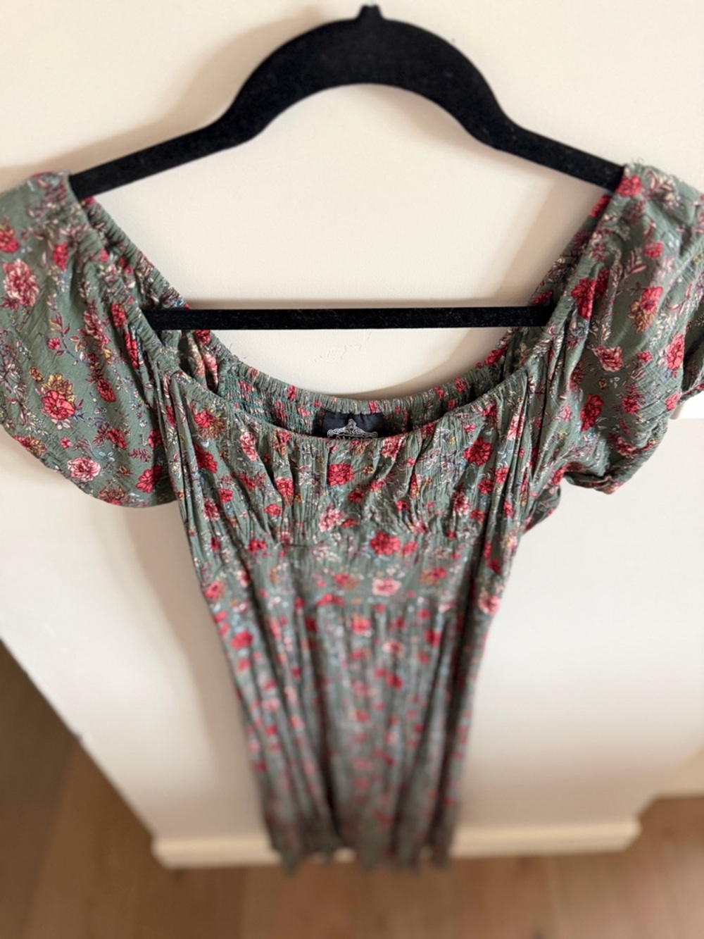 Angie Green Floral Puff-Sleeve Maxi Dress - Picture 6 of 11